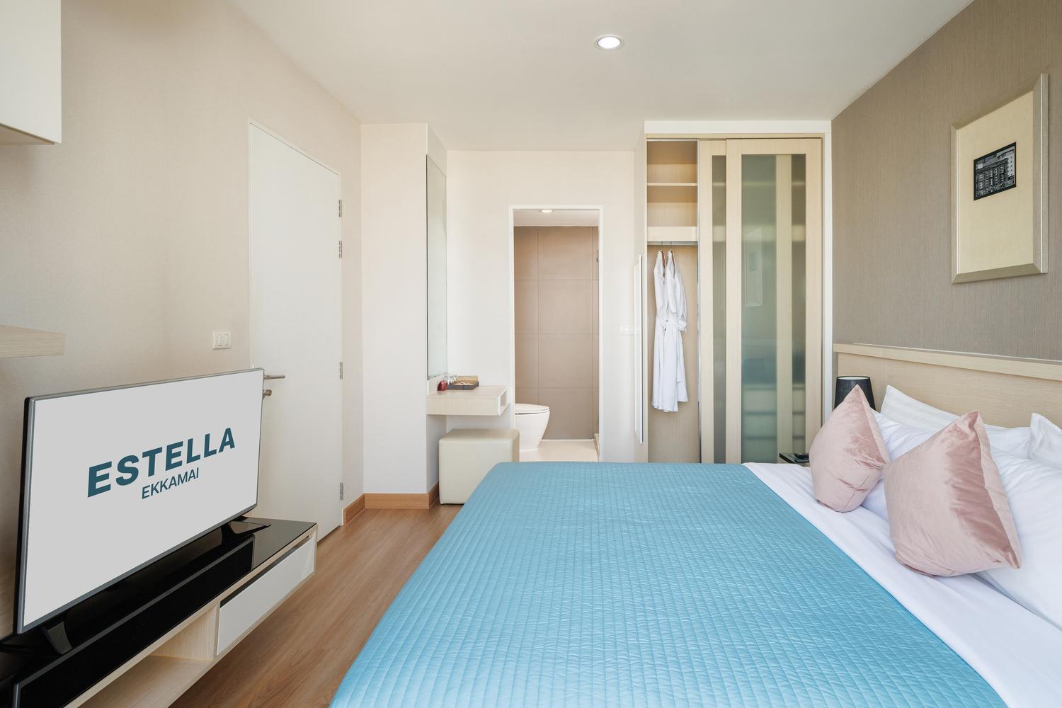 Estella Ekkamai Bangkok Buitenkant foto